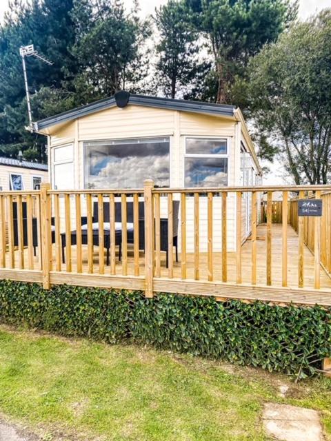 The Hygge Retreat At 7 Lakes Country Park, Lincolnshire Villa Crowle  Exterior foto