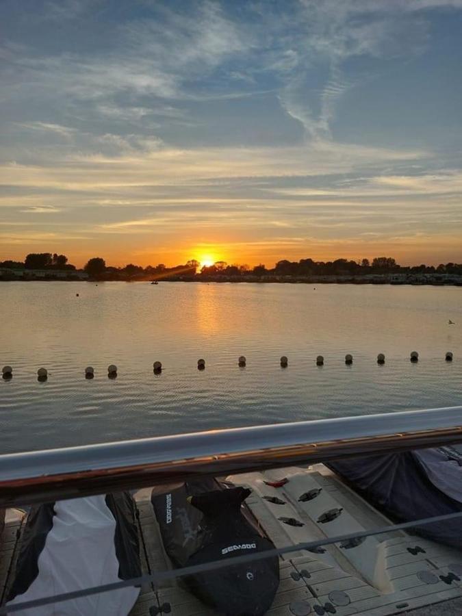 The Hygge Retreat At 7 Lakes Country Park, Lincolnshire Villa Crowle  Exterior foto